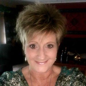 Meet your Posher, Deana